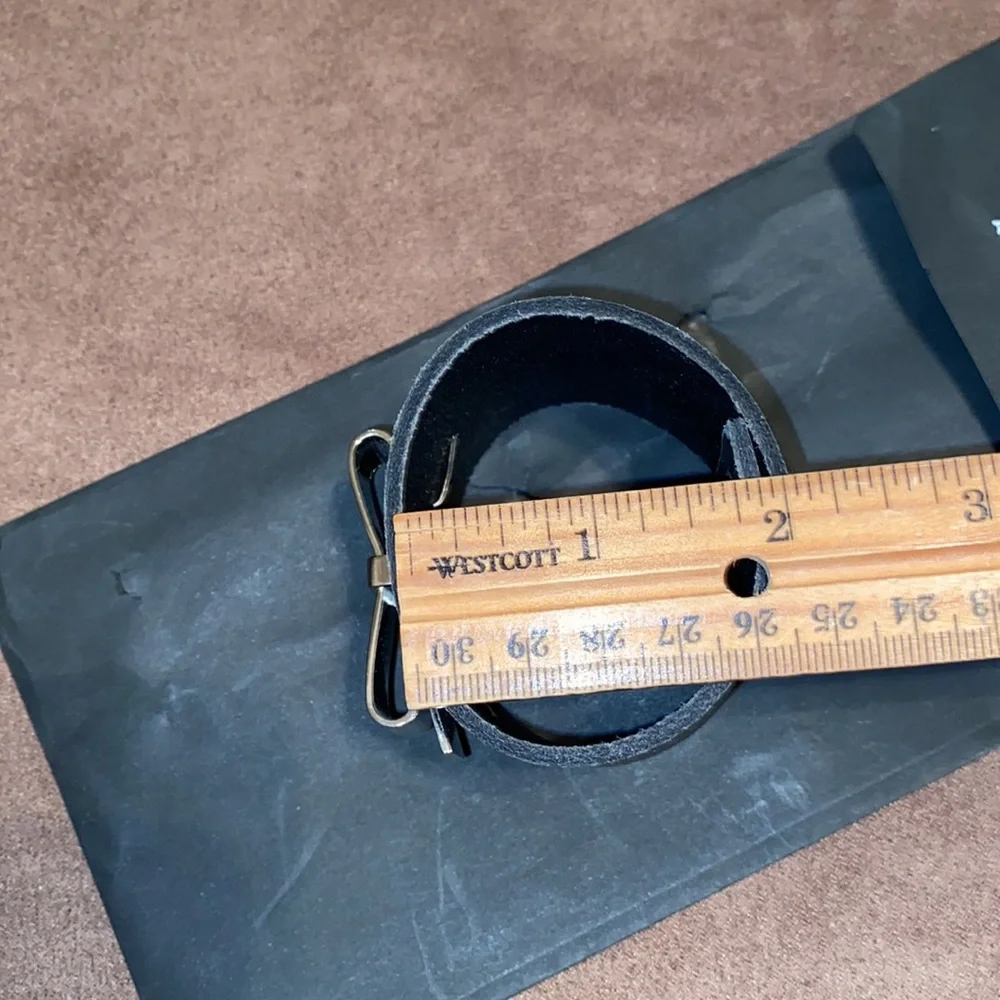 AGL Leather Bracelet with metal bow - Picture 16 of 17